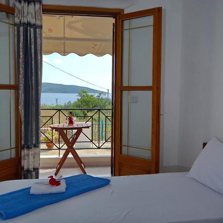 Nikis Rooms Kalamakia Extérieur photo