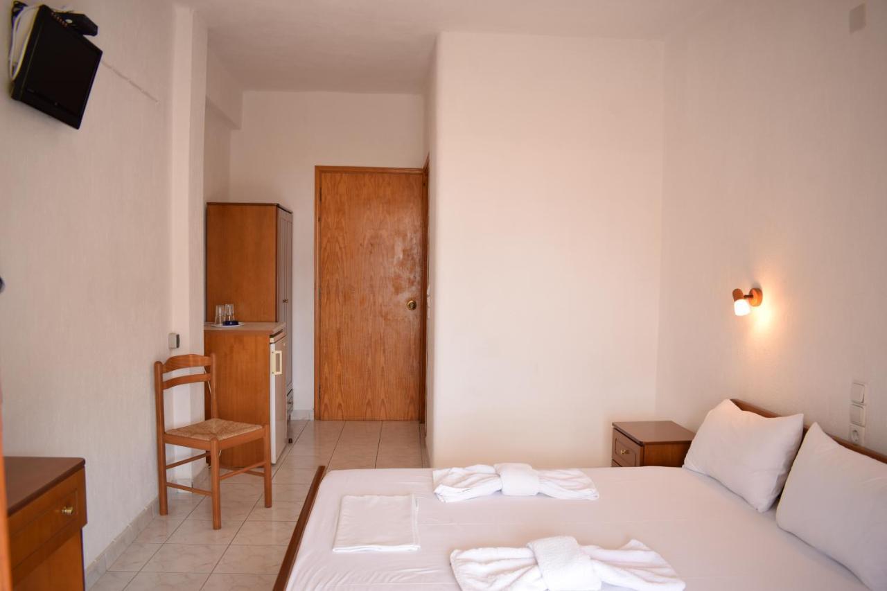 Nikis Rooms Kalamakia Extérieur photo